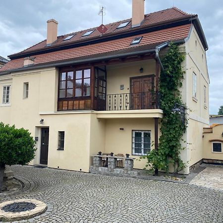 Galerie Vila Lucia 5 -Loft Apartman Plzen Exterior photo