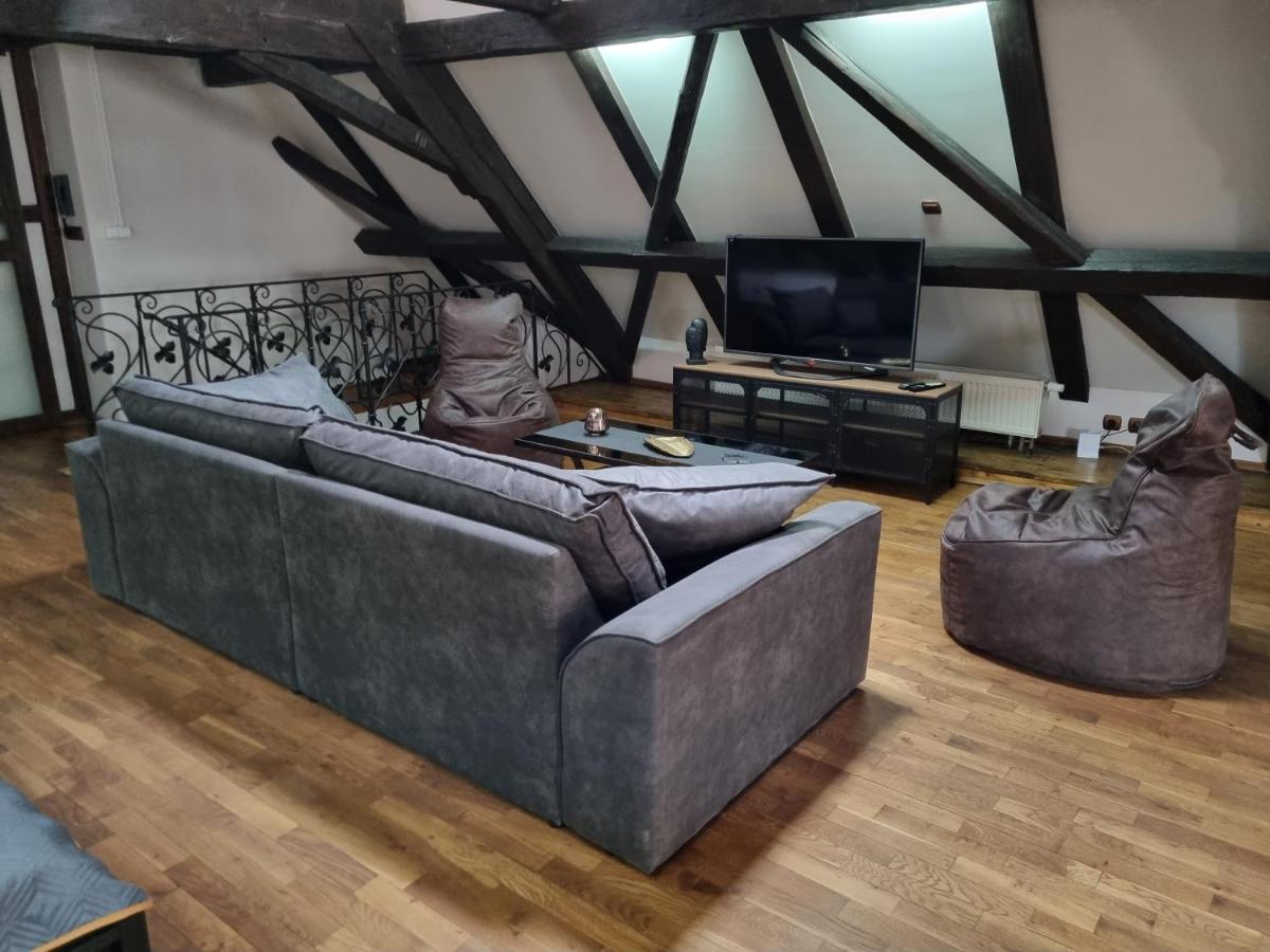 Galerie Vila Lucia 5 -Loft Apartman Plzen Exterior photo