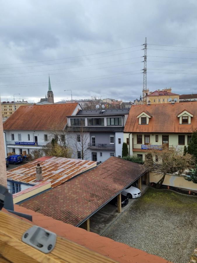 Galerie Vila Lucia 5 -Loft Apartman Plzen Exterior photo